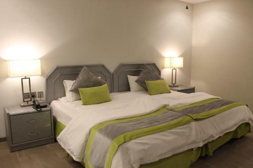 Apartamento Sixty Three Hotel Suites
