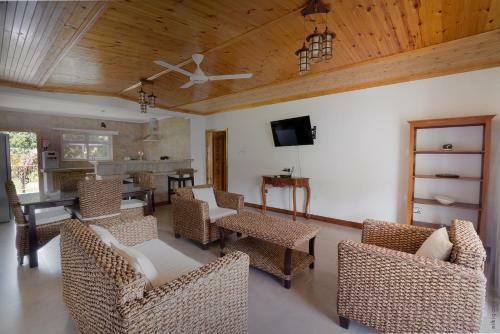 Flora's Self Catering Apartments