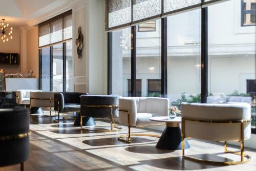 Vittori Palace Hotel And Residences
