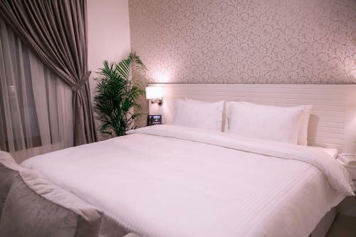 Hotel Saken Village