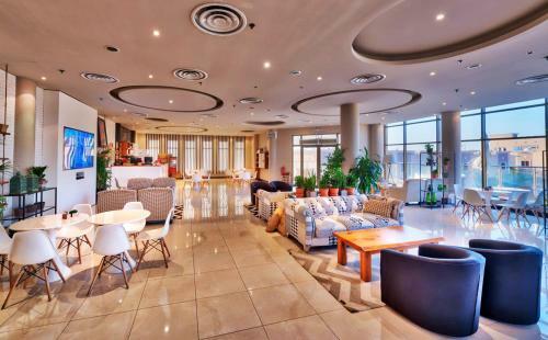 Hotel Saken Village