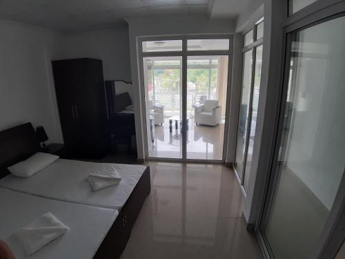 Hotel Diamond Plaza