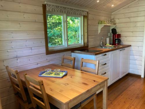 L�ngsj�n Stugor & Camping
