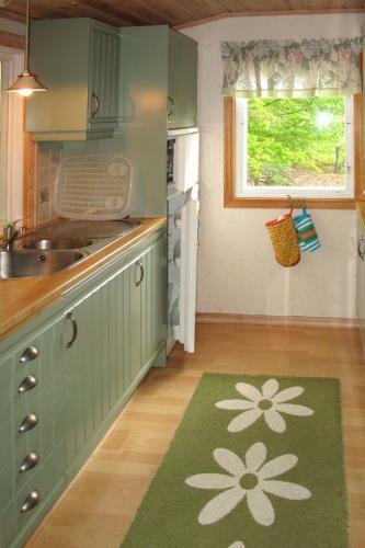 Holiday Home Munkhalla Morgonsolen - Ble100