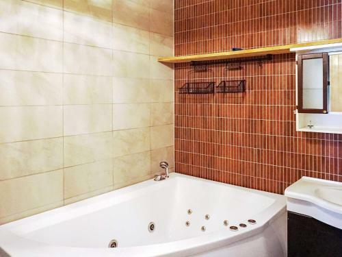 Holiday Home Enk�ping II