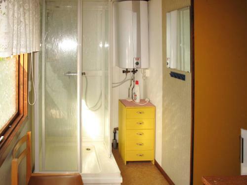 Holiday Home Sj�atorp Skogsstugan - Snd125