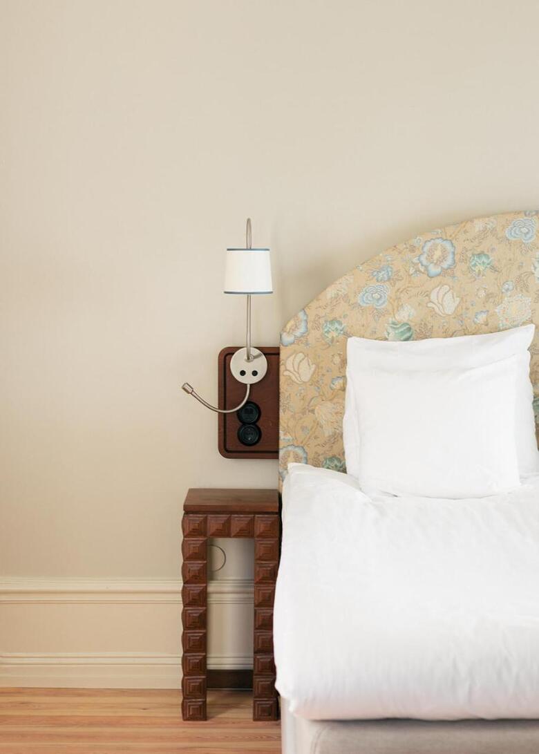 Hotel Ruth; Bw Premier Collection