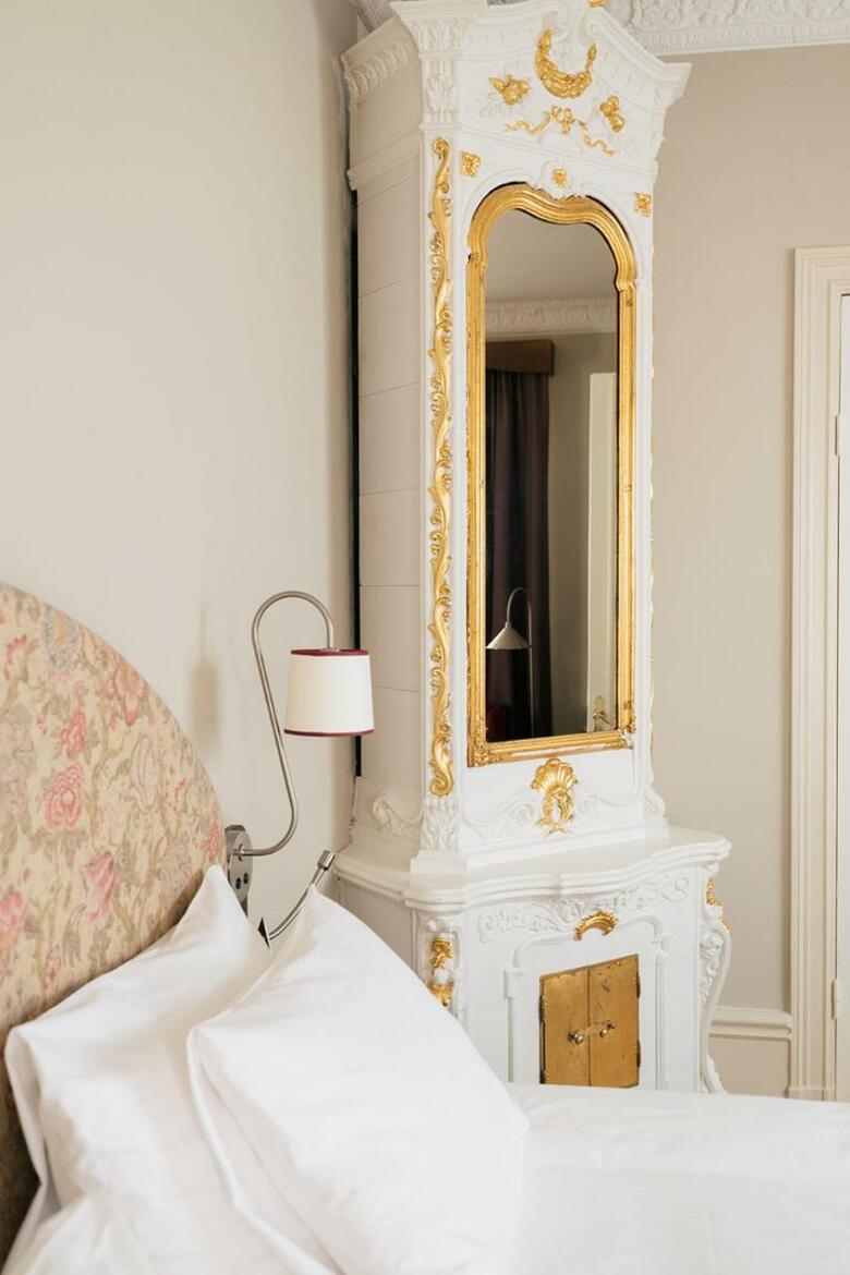Hotel Ruth; Bw Premier Collection