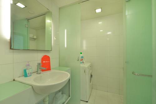 Hotel Residences @ Farrer Park
