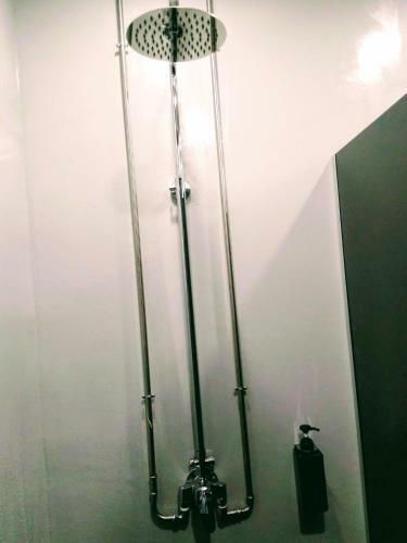 Wink Capsule Hostel @ Downtown (Sg Clean)