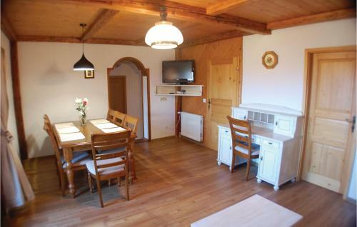 Two-bedroom Apartment In Bled