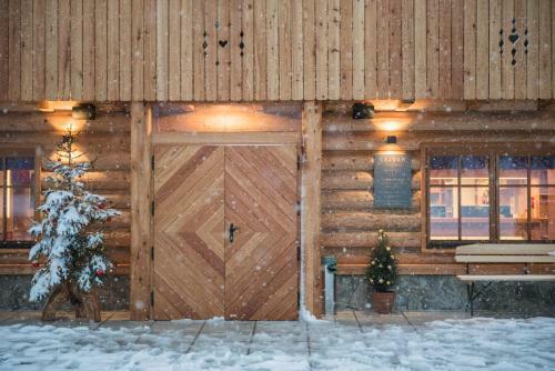 Hotel Guesthouse Lajnar