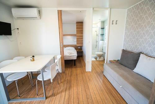 Mediteran Homes With Terme ?ate? Tickets