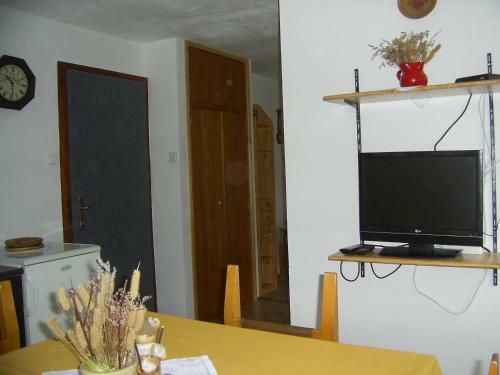 Hostal Apartment And Rooms Odar