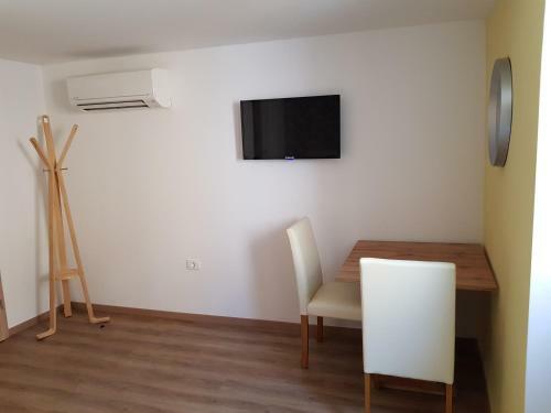Hostal Piraneska