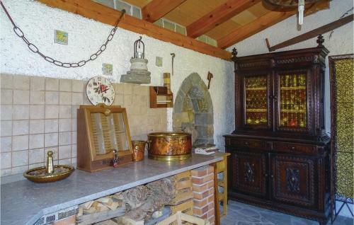 Two-bedroom Apartment In Pomjan