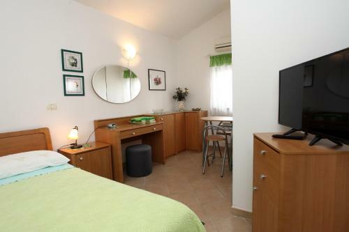 Parenzana Sea View Apartments Sk