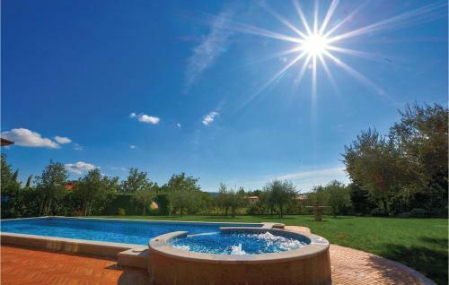 Five-bedroom Holiday Home In Sezana