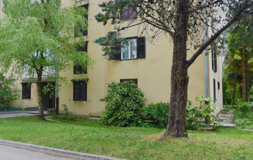 Apartments Ema