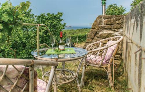 Nice Apartment In Strunjan W/ Wifi