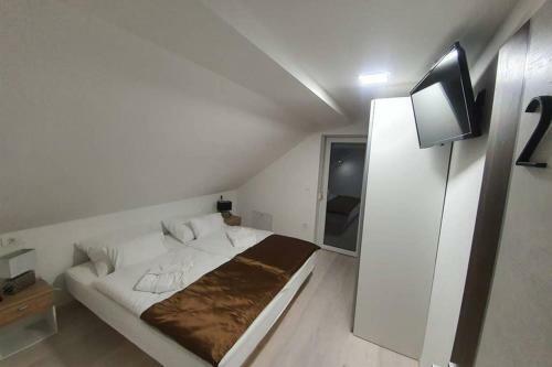 Apartment Four Stars Art-pe