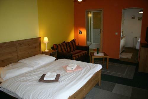 Hostal Penzion Via Mara
