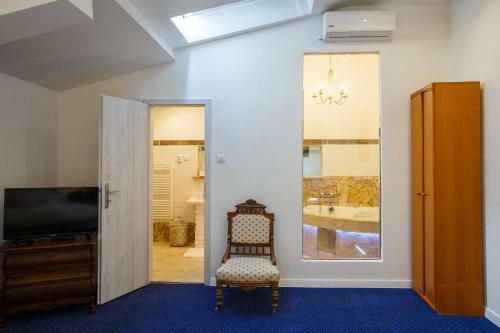 Hostal Penzi�n A Re?taur�cia Artin