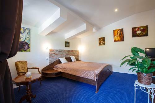 Hostal Penzi�n A Re?taur�cia Artin