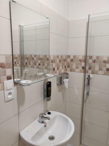 Hostal Penzi�n Sessler ***