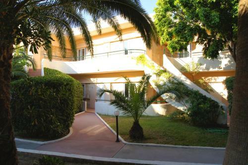 Seafront Apartments