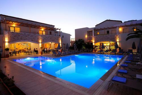 Maravel Apartments