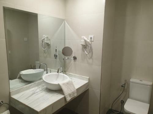 Afrit Sa "le Grand Hotel de Thies