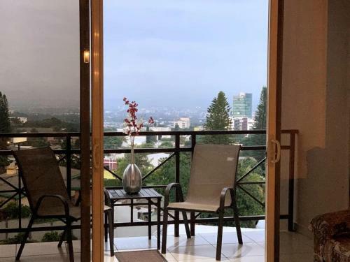 Beautiful Apartment, Terrace With Incredible View, 3 Bdr, Escalon, Exclusive, Secure