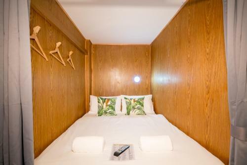 Hanuman V.i.p Hostel