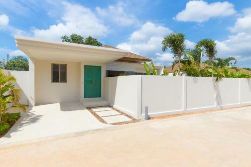 Trichada Pool Villa By Rents In Phuket