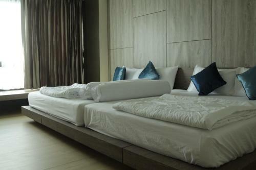 Hostal The Residence Thepkanjana