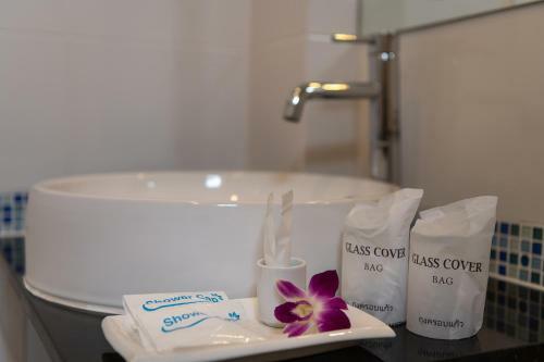 Hotel May House Karon Beach