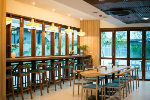 Deeprom Pattaya Hotel