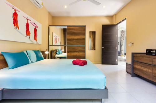 Stylish Aquamarine Villa 3 Br Rawai