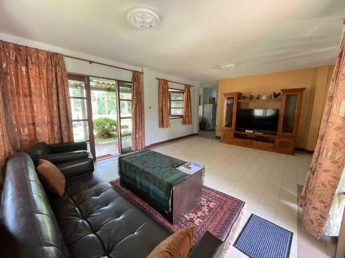 Leam Maephim Rockgarden Beach Resort