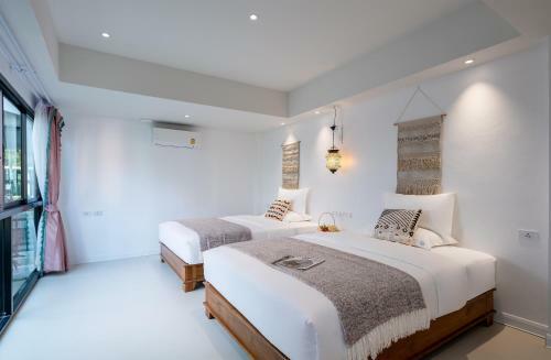 ???????h�flora Hotel