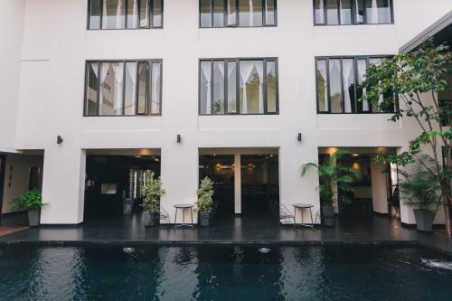 Isilver Hotel