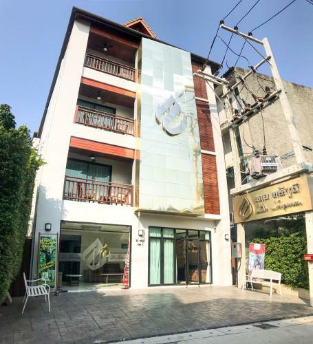 Hotel De Sripoom