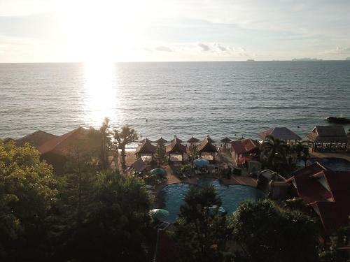 Hotel Blue Andaman Lanta Resort
