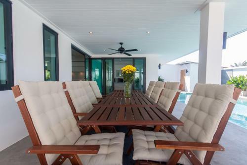 Seaview Pool Villa 3br, Long Beach - Monkey Villa