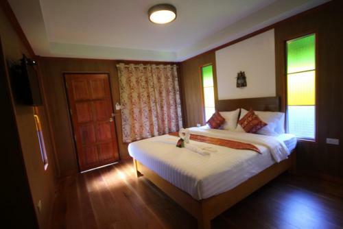 Hotel Lanta Andaleaf Bungalow