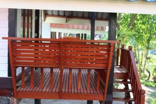 Hotel Lanta Andaleaf Bungalow