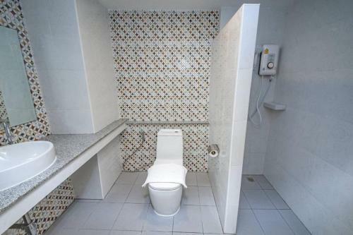 The Charlotte Smart Hotel Lopburi