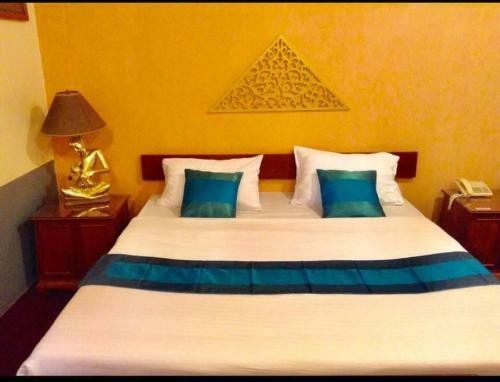 Hotel ???????????
