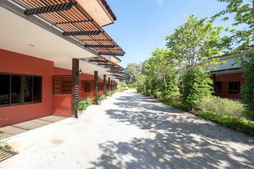 Hotel Oyo 940 Phirm Resort